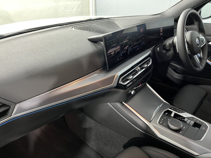 2024 (74) BMW 3 SERIES 320i M Sport 4dr Step Auto 4925471