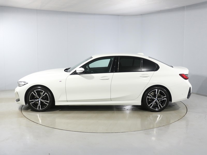 2024 (74) BMW 3 SERIES 320i M Sport 4dr Step Auto 4925514