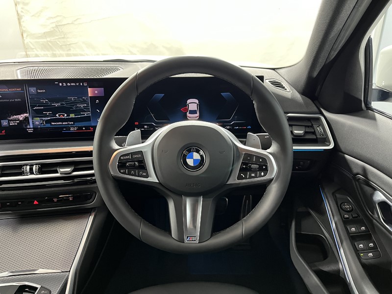 2024 (74) BMW 3 SERIES 320i M Sport 4dr Step Auto 4925469