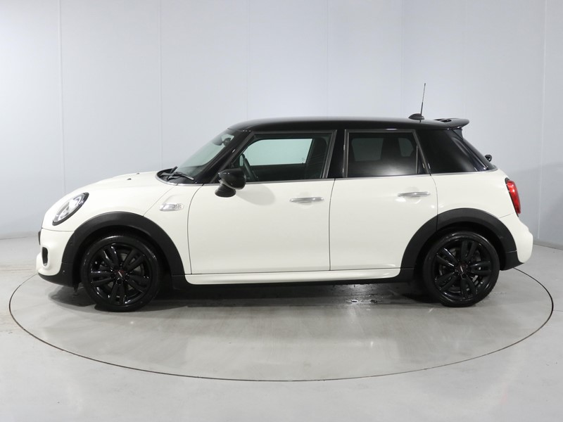2019 (69) MINI HATCHBACK 2.0 Cooper S Sport II 5dr 4922341