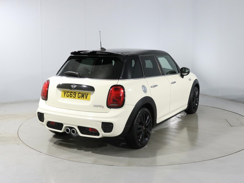 2019 (69) MINI HATCHBACK 2.0 Cooper S Sport II 5dr 4922340