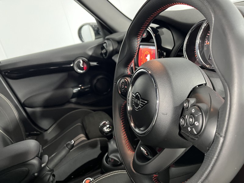 2019 (69) MINI HATCHBACK 2.0 Cooper S Sport II 5dr 4922318