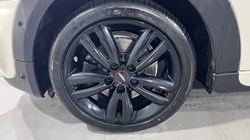 2019 (69) MINI HATCHBACK 2.0 Cooper S Sport II 5dr 4922310