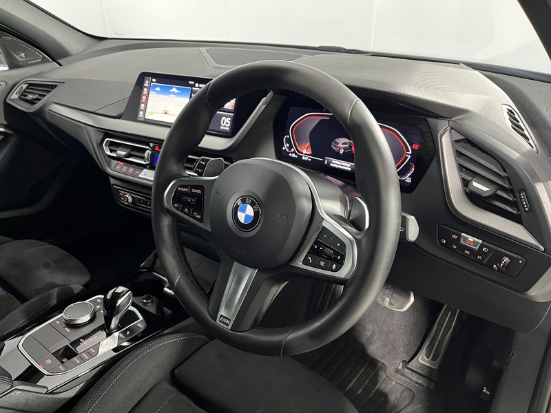 2023 (73) BMW 1 SERIES M135i xDrive 5dr Step Auto 4921001