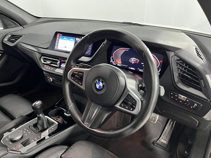 2021 (21) BMW 1 SERIES 118i [136] M Sport 5dr 4921055