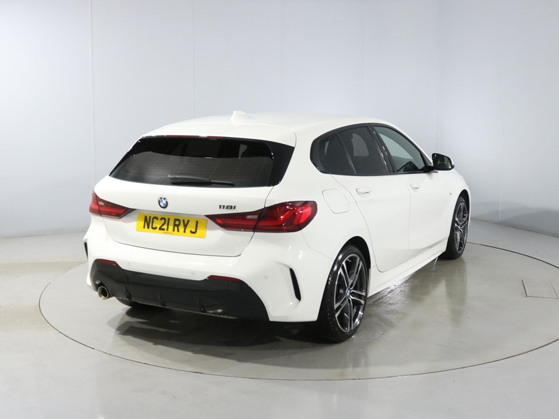 2021 (21) BMW 1 SERIES 118i [136] M Sport 5dr 4921096