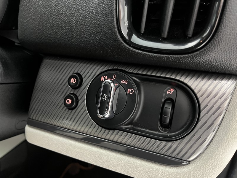 2022 (72) MINI COUNTRYMAN 1.5 Cooper Exclusive 5dr Auto 4977558