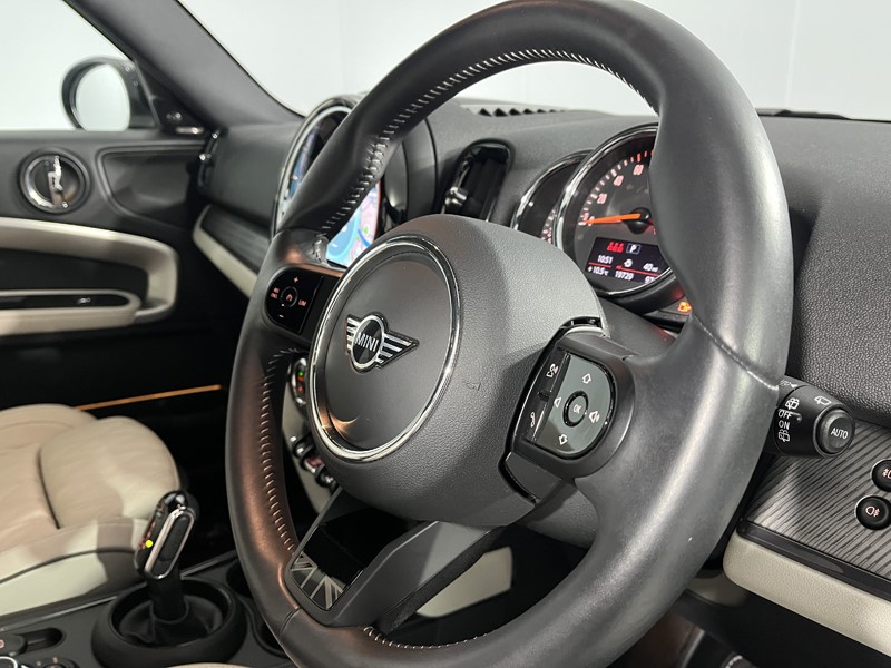 2022 (72) MINI COUNTRYMAN 1.5 Cooper Exclusive 5dr Auto 4977559