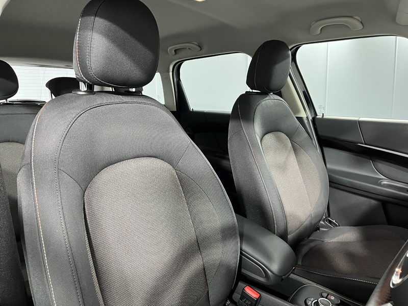 2022 (72) MINI COUNTRYMAN 1.5 Cooper Classic 5dr Auto 4930172