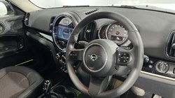 2022 (72) MINI COUNTRYMAN 1.5 Cooper Classic 5dr Auto 4930167