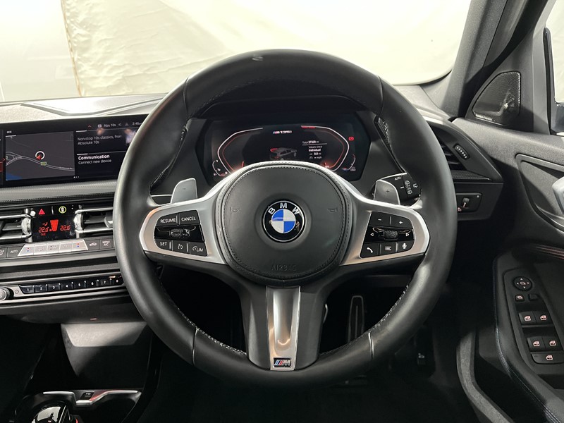 2022 (71) BMW 1 SERIES M135i xDrive 5dr Step Auto 4930067