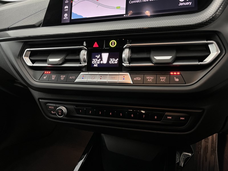 2022 (71) BMW 1 SERIES M135i xDrive 5dr Step Auto 4930093