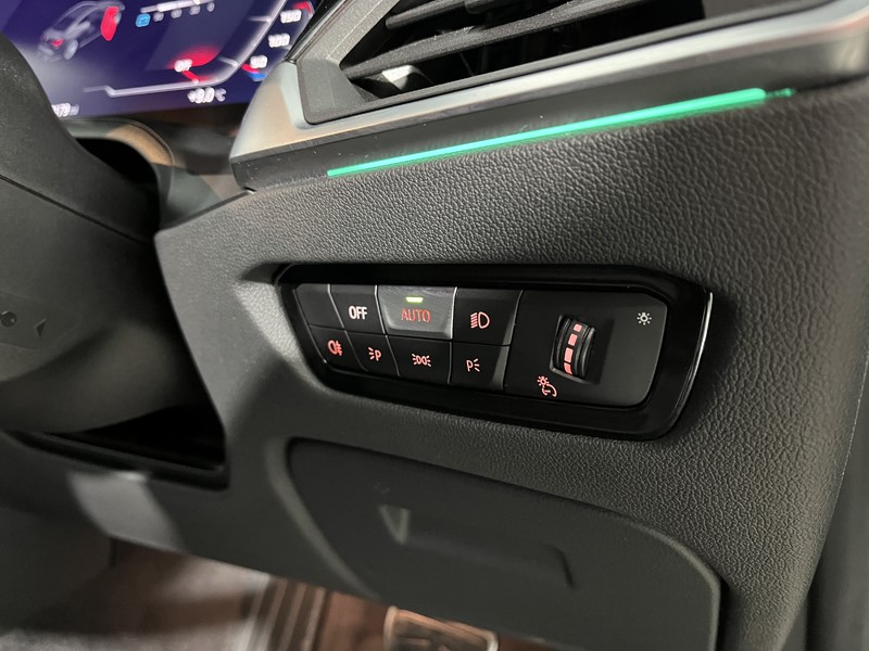 2022 (22) BMW M4 xDrive Competition M 2dr Step Auto 4930131