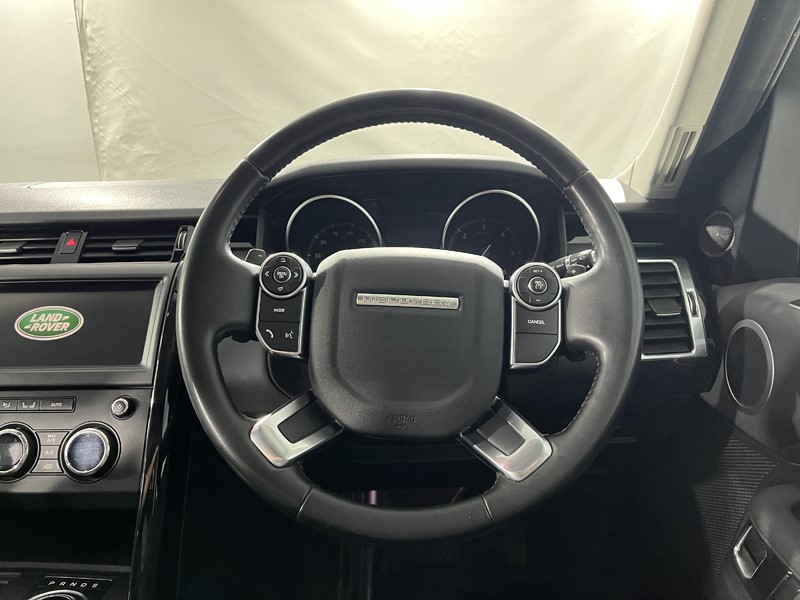 2018 (18) LAND ROVER DISCOVERY 3.0 TD6 SE 5dr Auto 4933405