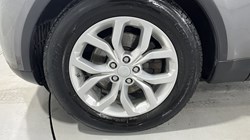 2018 (18) LAND ROVER DISCOVERY 3.0 TD6 SE 5dr Auto 4933414