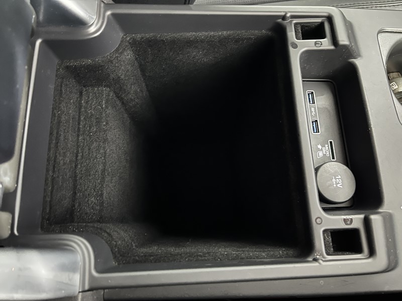 2018 (18) LAND ROVER DISCOVERY 3.0 TD6 SE 5dr Auto 4933433