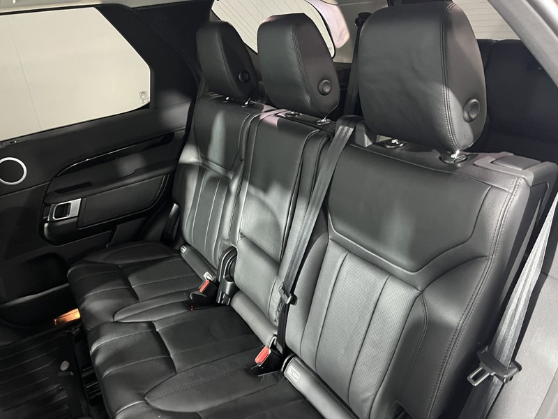 2018 (18) LAND ROVER DISCOVERY 3.0 TD6 SE 5dr Auto 4933412