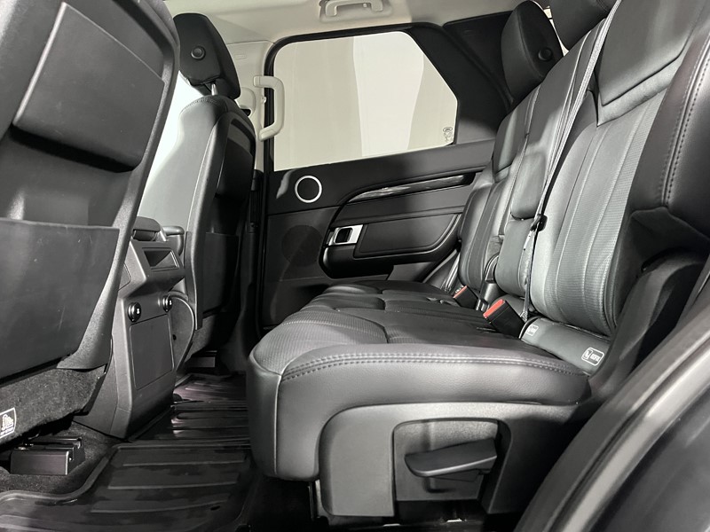 2018 (18) LAND ROVER DISCOVERY 3.0 TD6 SE 5dr Auto 4933435