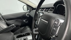 2018 (18) LAND ROVER DISCOVERY 3.0 TD6 SE 5dr Auto 4933423