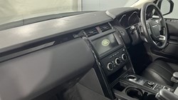 2018 (18) LAND ROVER DISCOVERY 3.0 TD6 SE 5dr Auto 4933407