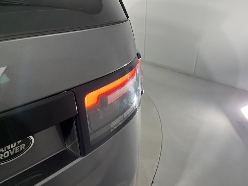 2018 (18) LAND ROVER DISCOVERY 3.0 TD6 SE 5dr Auto 4933442