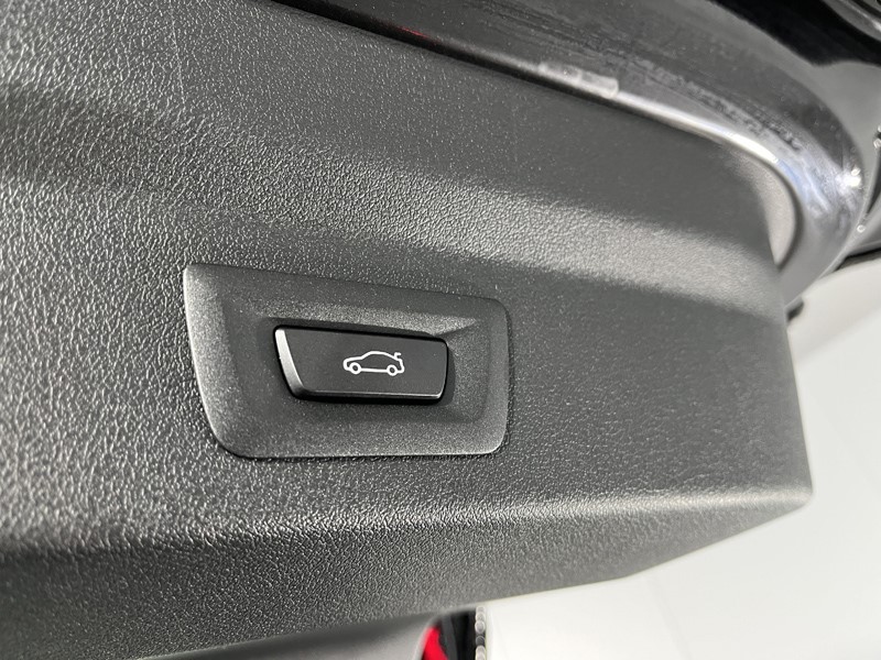 2025 (75) BMW iX2 150kW eDrive20 M Sport 65kWh 5dr Auto 5265319