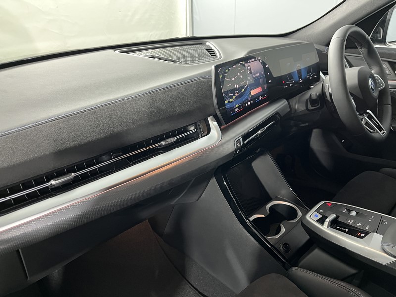 2025 (75) BMW iX2 150kW eDrive20 M Sport 65kWh 5dr Auto 5265281