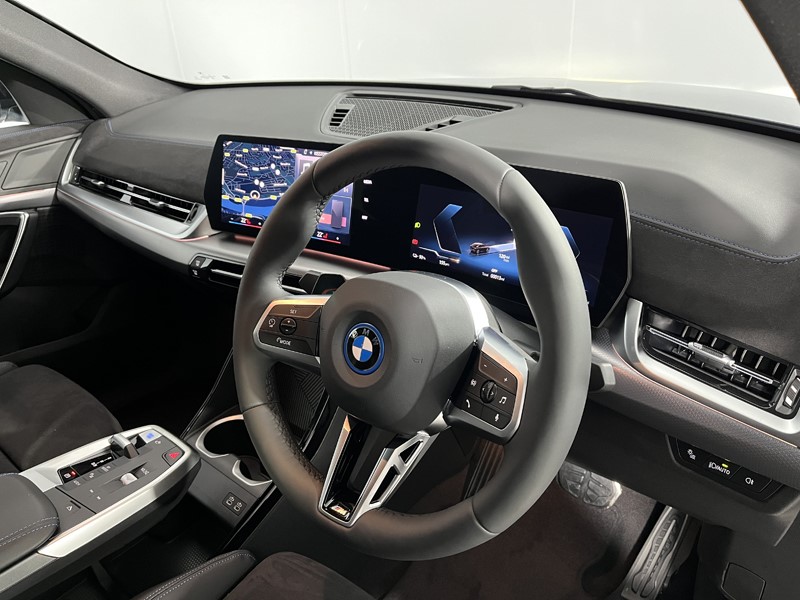 2025 (75) BMW iX2 150kW eDrive20 M Sport 65kWh 5dr Auto 5265280