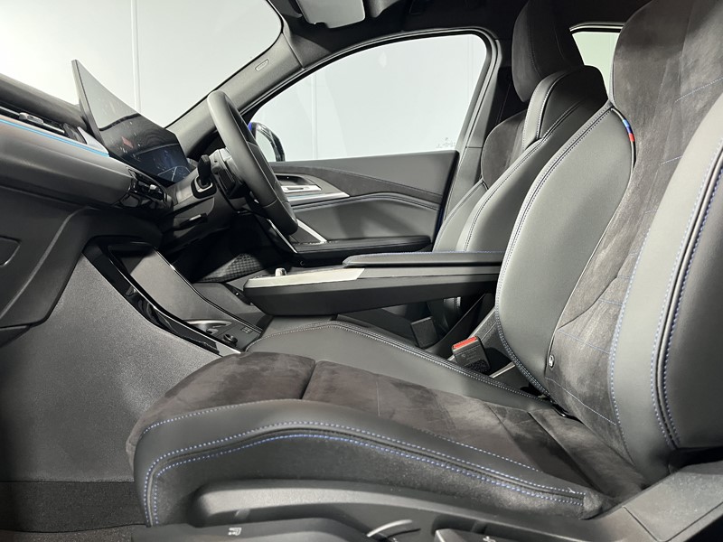 2025 (75) BMW iX2 150kW eDrive20 M Sport 65kWh 5dr Auto 5264960