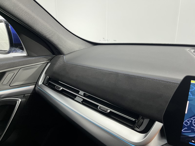 2025 (75) BMW iX2 150kW eDrive20 M Sport 65kWh 5dr Auto 5264951