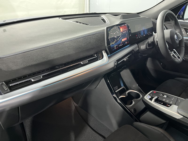 2025 (75) BMW iX2 150kW eDrive20 M Sport 65kWh 5dr Auto 5264932