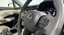 2024 (24) LEXUS LBX 1.5 Premium Plus 5dr E-CVT 4934237