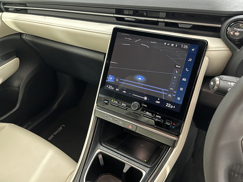 2024 (24) LEXUS LBX 1.5 Premium Plus 5dr E-CVT 4934223