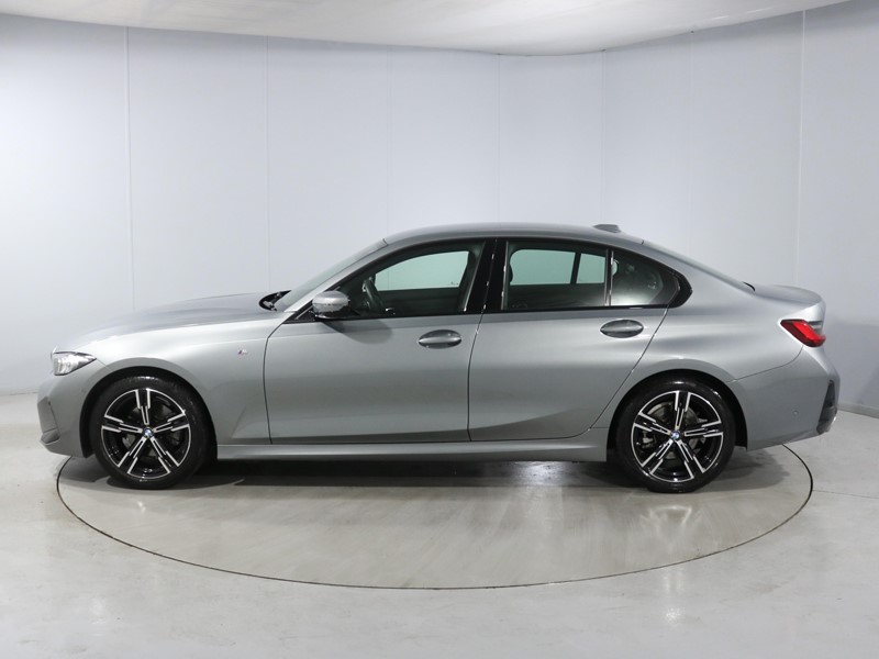 2024 (24) BMW 3 SERIES 320i M Sport 4dr Step Auto 4930303