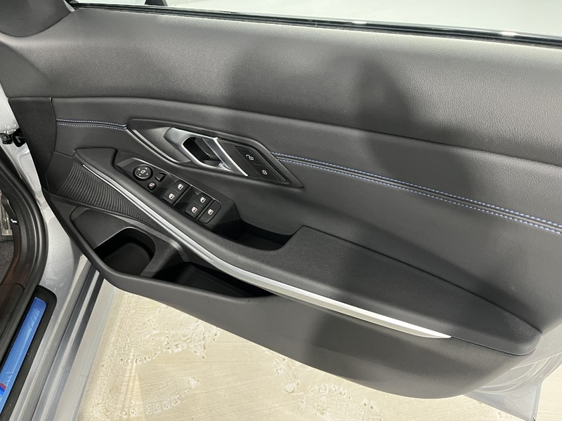 2024 (24) BMW 3 SERIES 320i M Sport 4dr Step Auto 4930273