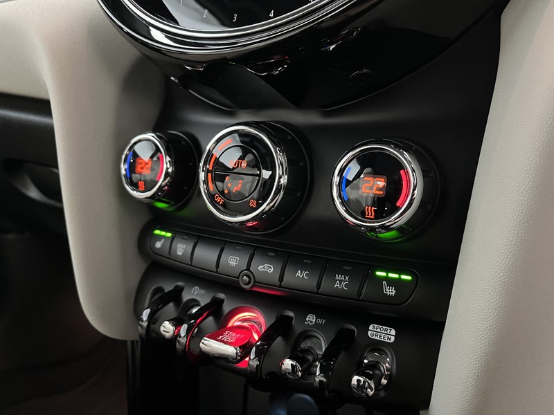 2023 (23) MINI HATCHBACK 1.5 Cooper Exclusive 3dr 4939184