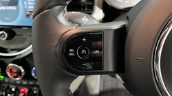 2023 (23) MINI HATCHBACK 1.5 Cooper Exclusive 3dr 4939176