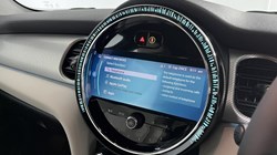 2023 (23) MINI HATCHBACK 1.5 Cooper Exclusive 3dr 4939182