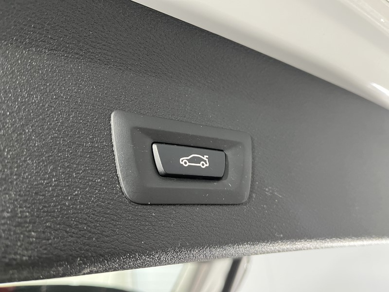 2017 (17) BMW X1 xDrive 20d xLine 5dr 4939151