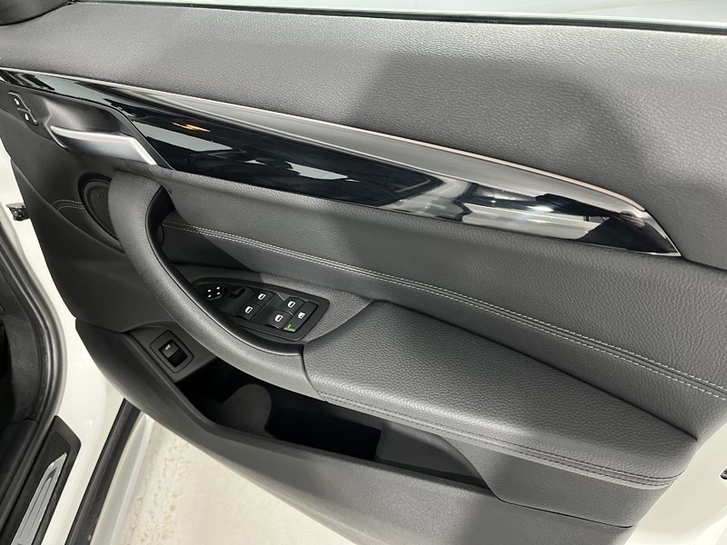 2017 (17) BMW X1 xDrive 20d xLine 5dr 4939129