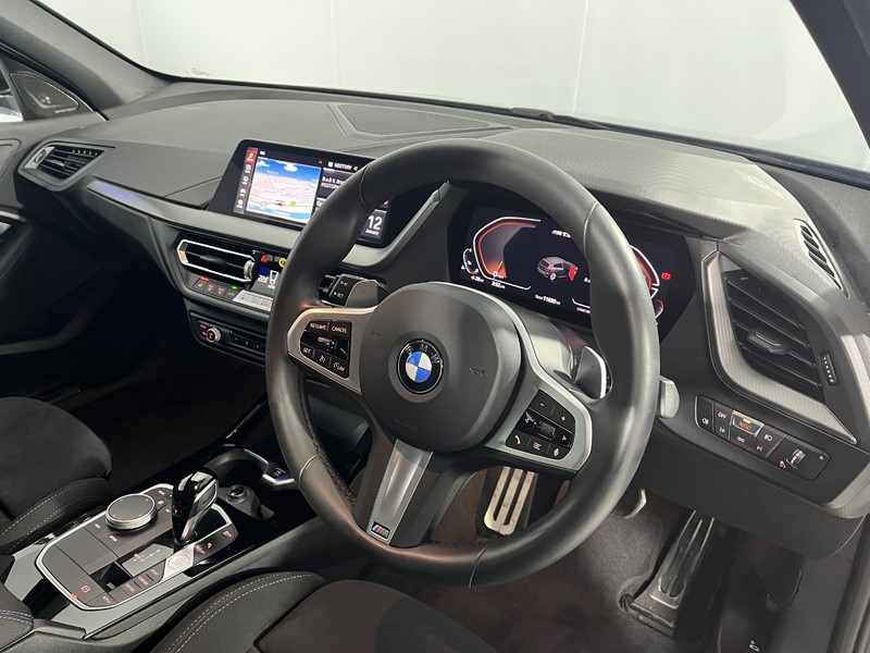 2024 (24) BMW 1 SERIES M135i xDrive 5dr Step Auto 4986895