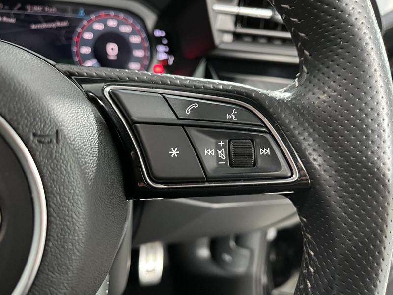 2020 (70) AUDI A3 35 TDI S Line 5dr S Tronic 4961225