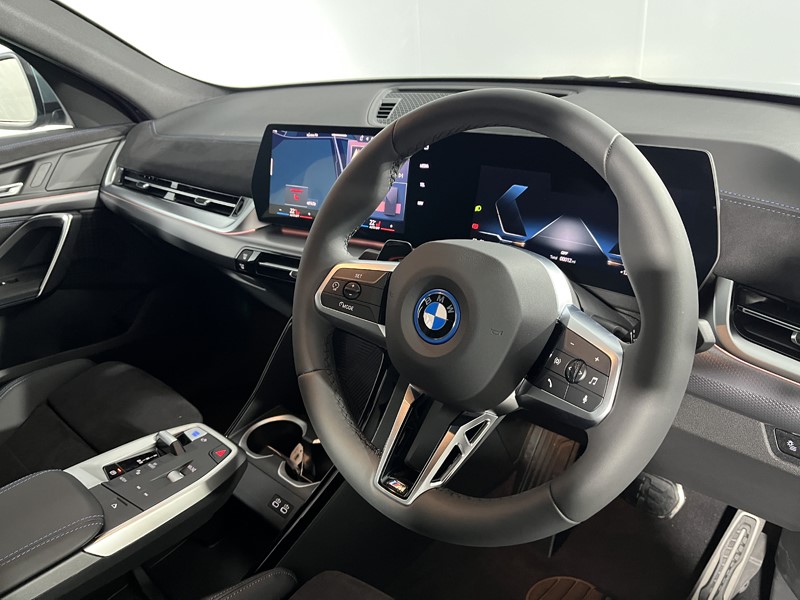 2025 (25) BMW iX2 150kW eDrive20 M Sport 65kWh 5dr Auto 4961294