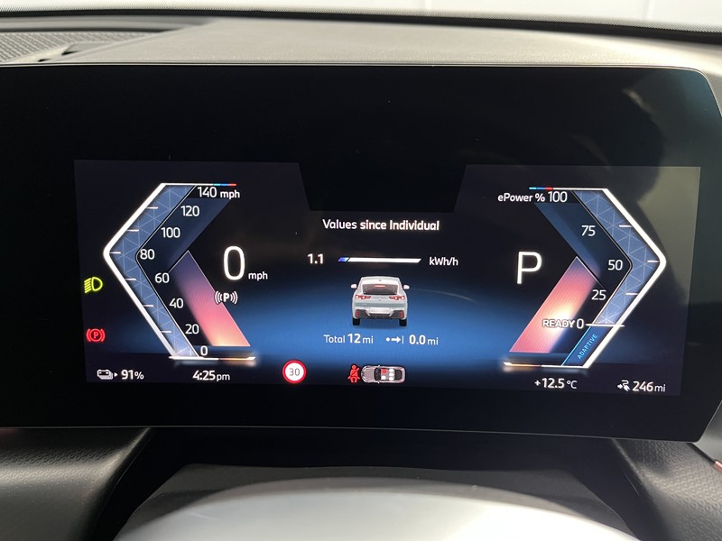 2025 (25) BMW iX2 150kW eDrive20 M Sport 65kWh 5dr Auto 4961297