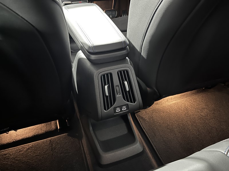 2025 (25) BMW iX2 150kW eDrive20 M Sport 65kWh 5dr Auto 4961324