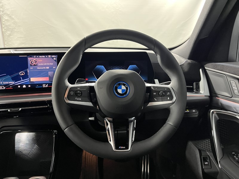 2025 (25) BMW iX2 150kW eDrive20 M Sport 65kWh 5dr Auto 4961293