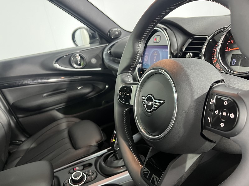 2023 (72) MINI CLUBMAN 1.5 Cooper Exclusive 6dr Auto 4956741