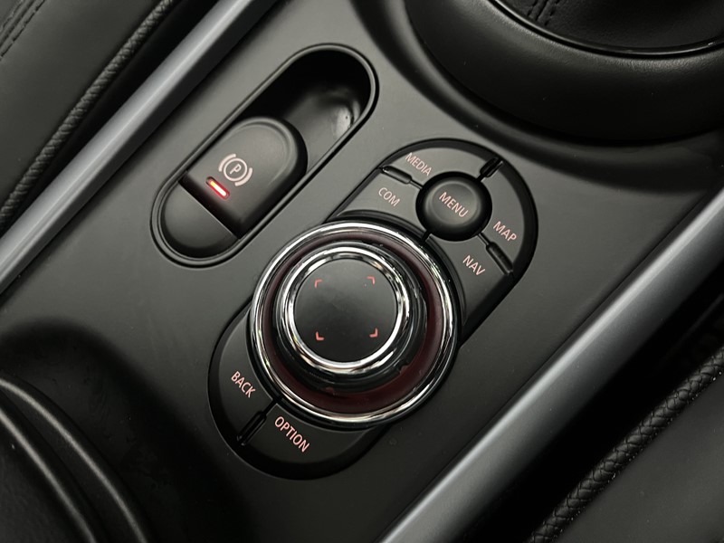 2023 (72) MINI CLUBMAN 1.5 Cooper Exclusive 6dr Auto 4956751