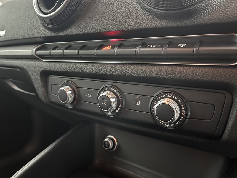 2016 (66) AUDI A3 1.6 TDI SE Technik 5dr 4942997