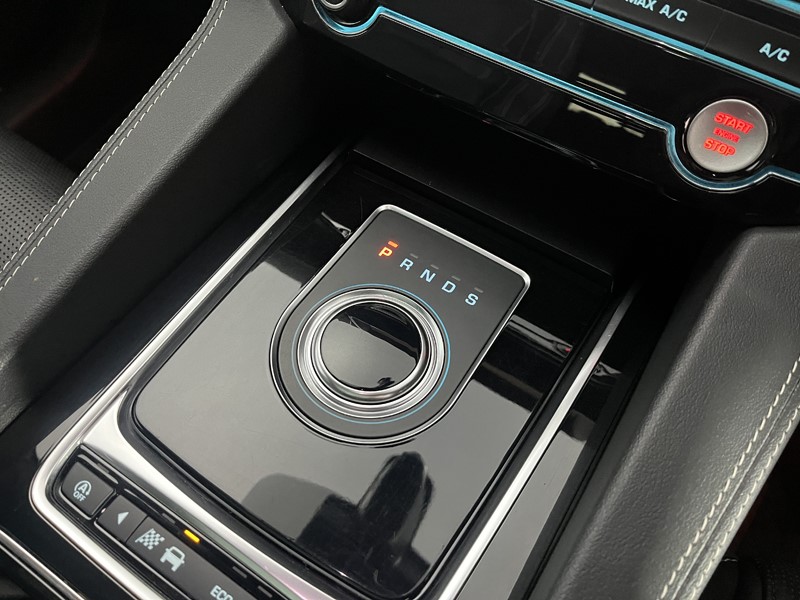 2020 (70) JAGUAR F-PACE 2.0d [180] Chequered Flag 5dr Auto AWD 4956822